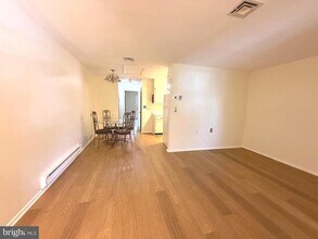 62 Kingston Way in Vincentown, NJ - Building Photo - Building Photo