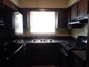 7041 99th St in Chicago Ridge, IL - Building Photo - Building Photo