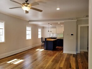 1020 W Wayne St in Fort Wayne, IN - Foto de edificio - Building Photo