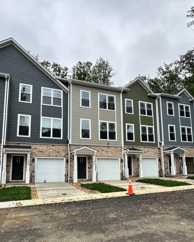 property at 1104 Thomas Trl