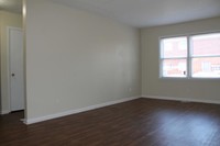 Building Photo - Preston Oaks Apartamentos in Louisville, Kentucky