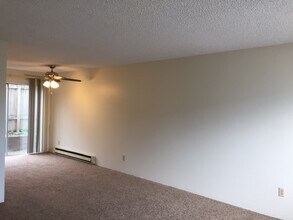 339 SE 79th Ave in Portland, OR - Building Photo - Building Photo