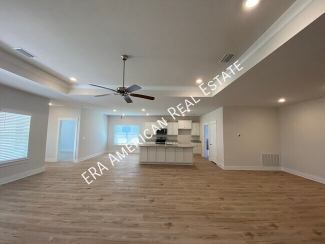 3398 Southwind Dr in Gulf Breeze, FL - Building Photo - Building Photo