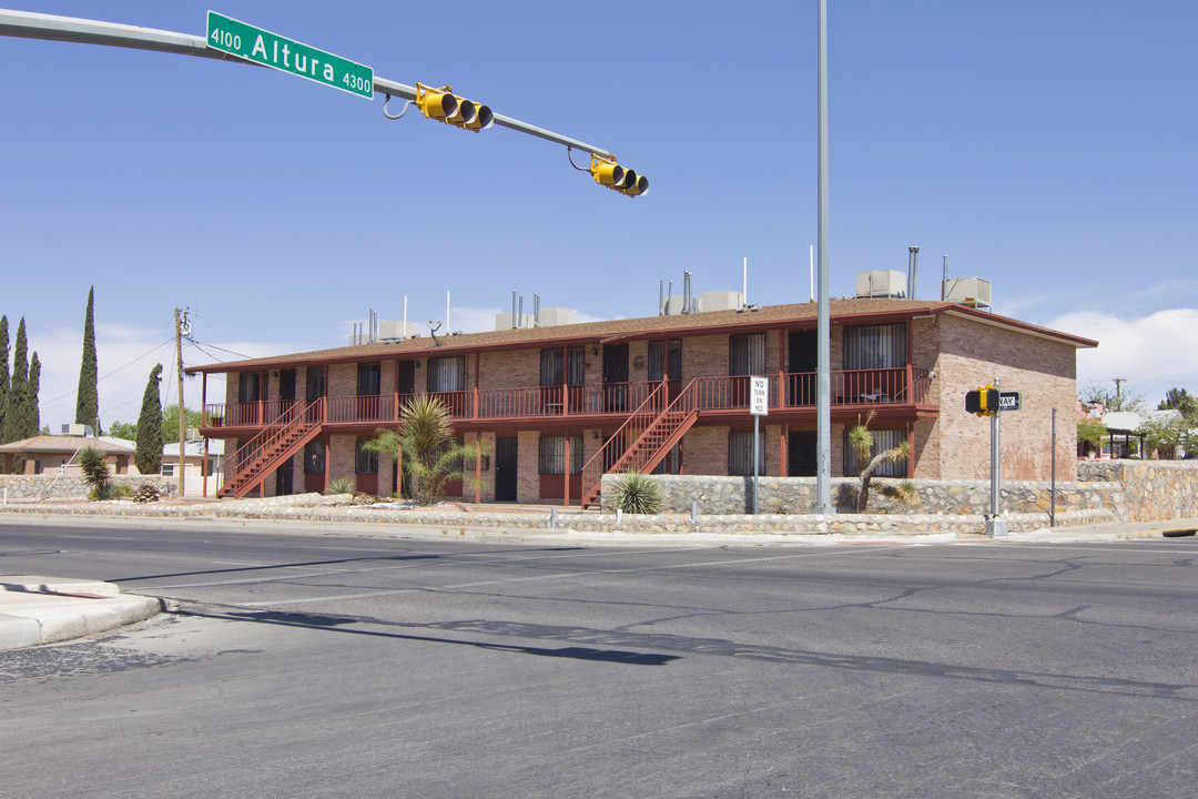 4301 Altura Ave in El Paso, TX - Building Photo