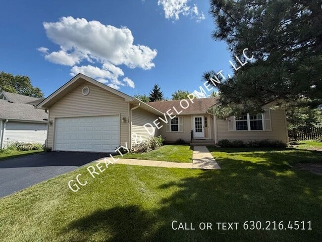 property at 735 Grandview Dr
