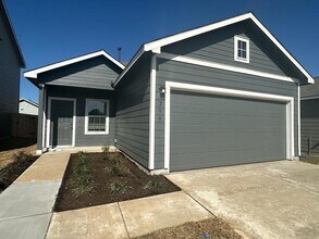 239 Mica Trl in Maxwell, TX - Building Photo - Building Photo