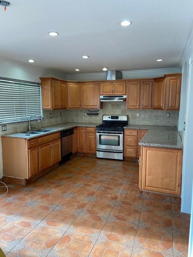 property at 19050 Kittridge St