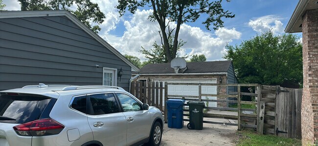 6020 Olive Ave photo'