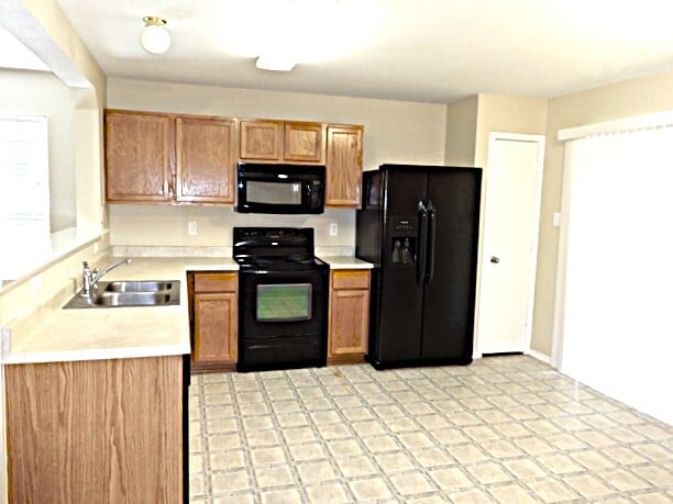 9926 Kent Forest in San Antonio, TX - Building Photo - Building Photo