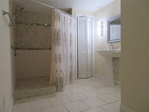 1006 Avenue L in South Houston, TX - Building Photo - Building Photo