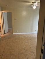 1160 Grand Terrace Dr, Unit 1160-4 in Fenton, MO - Building Photo