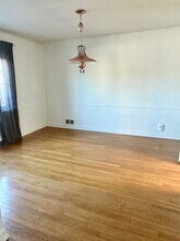 468 Greenmount Ave, Unit 1 in Cliffside Park, NJ - Building Photo - Building Photo