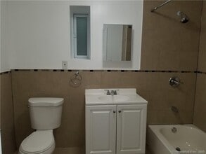 117 Southview St in Waterbury, CT - Building Photo - Building Photo