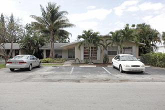 1900-1910 NE 28th Ct in Pompano Beach, FL - Building Photo - Building Photo