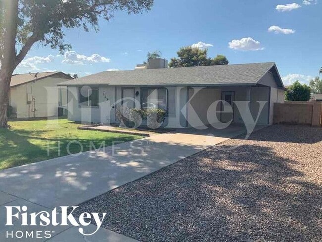 314 W Oraibi Dr in Phoenix, AZ - Building Photo - Building Photo