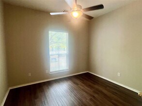 144 Sampson in Kyle, TX - Building Photo - Building Photo