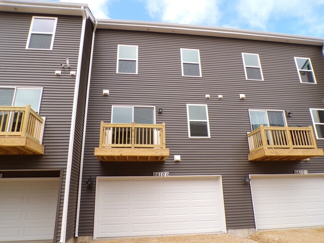 6610 Linden Trl in Wonder Lake, IL - Building Photo - Building Photo