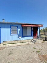 24074 Park St in Hayward, CA - Building Photo