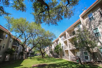 Princeton Court in Dallas, TX - Foto de edificio - Building Photo