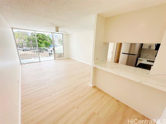 2015 Lime St in Honolulu, HI - Foto de edificio - Building Photo