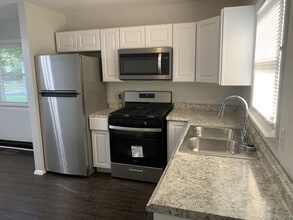 3324 Meadowbridge Rd in Richmond, VA - Building Photo - Building Photo