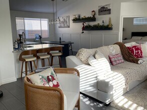 2670 E Hulet Dr in Chandler, AZ - Building Photo - Building Photo