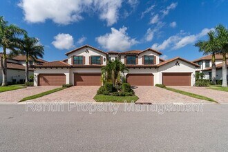 12035 Hawthorn Lake Dr in Ft. Myers, FL - Building Photo - Building Photo