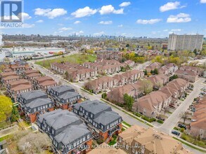 66-266 Sidney Belsey Crescent in Toronto, ON - Building Photo - Building Photo