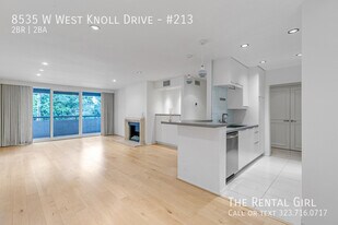 8535 W Knl Dr in West Hollywood, CA - Building Photo