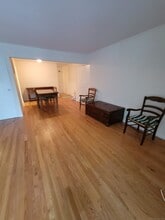 2 Cook Close in Ridgefield, CT - Building Photo - Building Photo