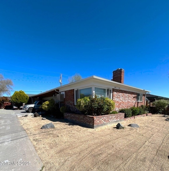 property at 660 Kirman Ave