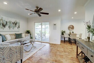 2330 Willowby Dr in Houston, TX - Building Photo - Building Photo