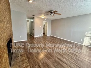 936 Southmoor Dr in Arlington, TX - Building Photo - Building Photo