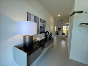 651 SE 14th Ct in Homestead, FL - Building Photo - Building Photo