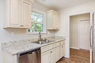 907 Alabama St in Crestview, FL - Building Photo - Building Photo