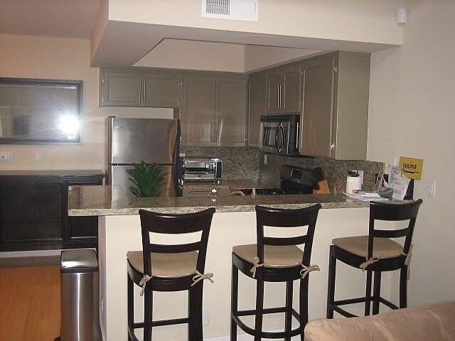 property at 1825 Selby Ave
