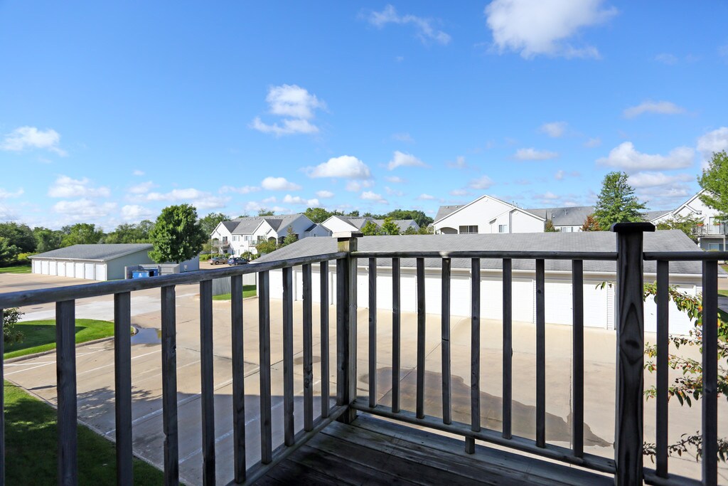 Regency Apartments Bettendorf, IA Apartments