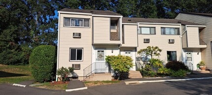 16 Donna Dr in Norwalk, CT - Building Photo - Building Photo