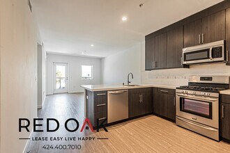 11405 Chandler Blvd in Los Angeles, CA - Building Photo - Building Photo