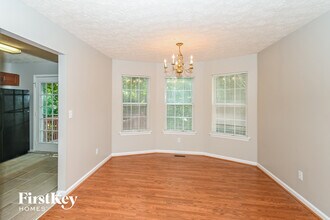 1651 Sloping Tree Way in Lithia Springs, GA - Building Photo - Building Photo