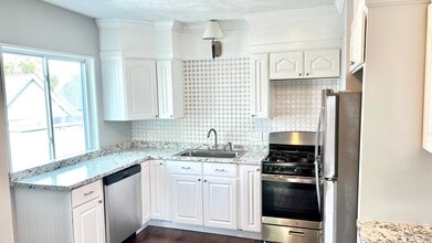 16 Forrest St in Winthrop, MA - Building Photo - Building Photo