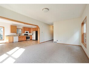 1065 23rd Ave SE in Minneapolis, MN - Building Photo - Building Photo