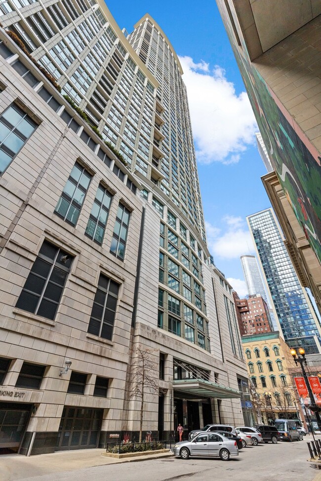 property at 130 N Garland Ct