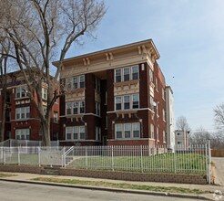 4029-4031 Harrison St in Kansas City, MO - Building Photo - Building Photo