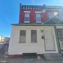 1319 S May St in Philadelphia, PA - Building Photo