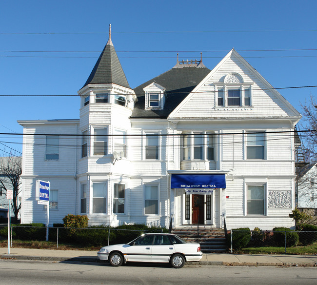 449-451 Broadway in Pawtucket, RI - Building Photo - Building Photo