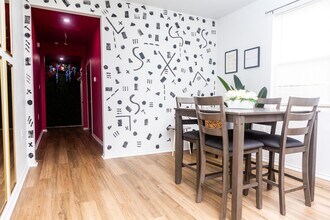 1933 Industry St in New Orleans, LA - Building Photo - Building Photo