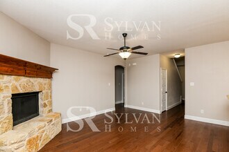 233 Chimney Rock Dr in Waxahachie, TX - Building Photo - Building Photo
