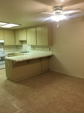 1180 Wilma Dr in Hollister, CA - Building Photo - Building Photo