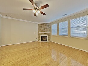 348 Yellow Iris Rd in Grayson, GA - Building Photo - Building Photo